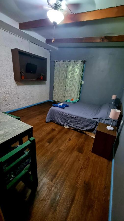 Hostal Henua Roa Hanga Roa Buitenkant foto