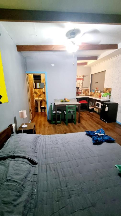 Hostal Henua Roa Hanga Roa Buitenkant foto