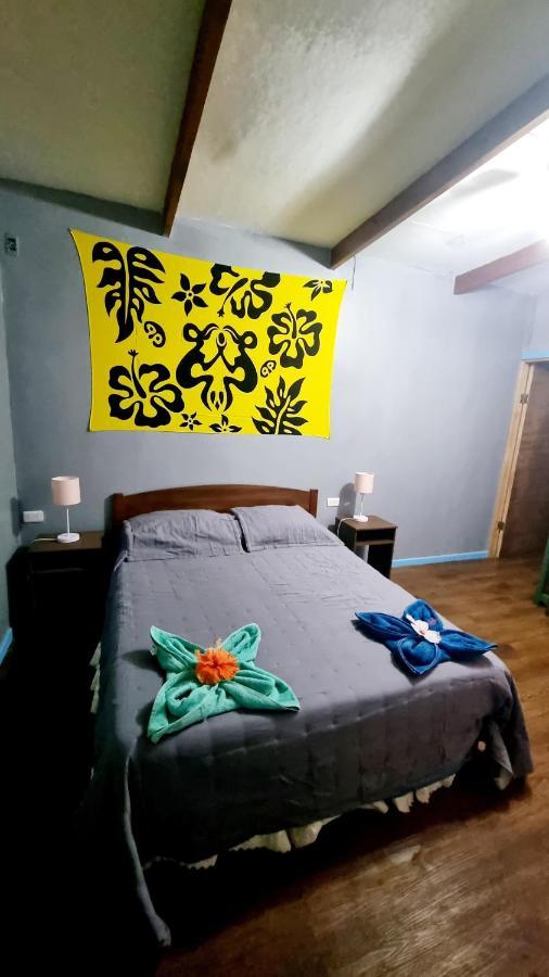 Hostal Henua Roa Hanga Roa Buitenkant foto
