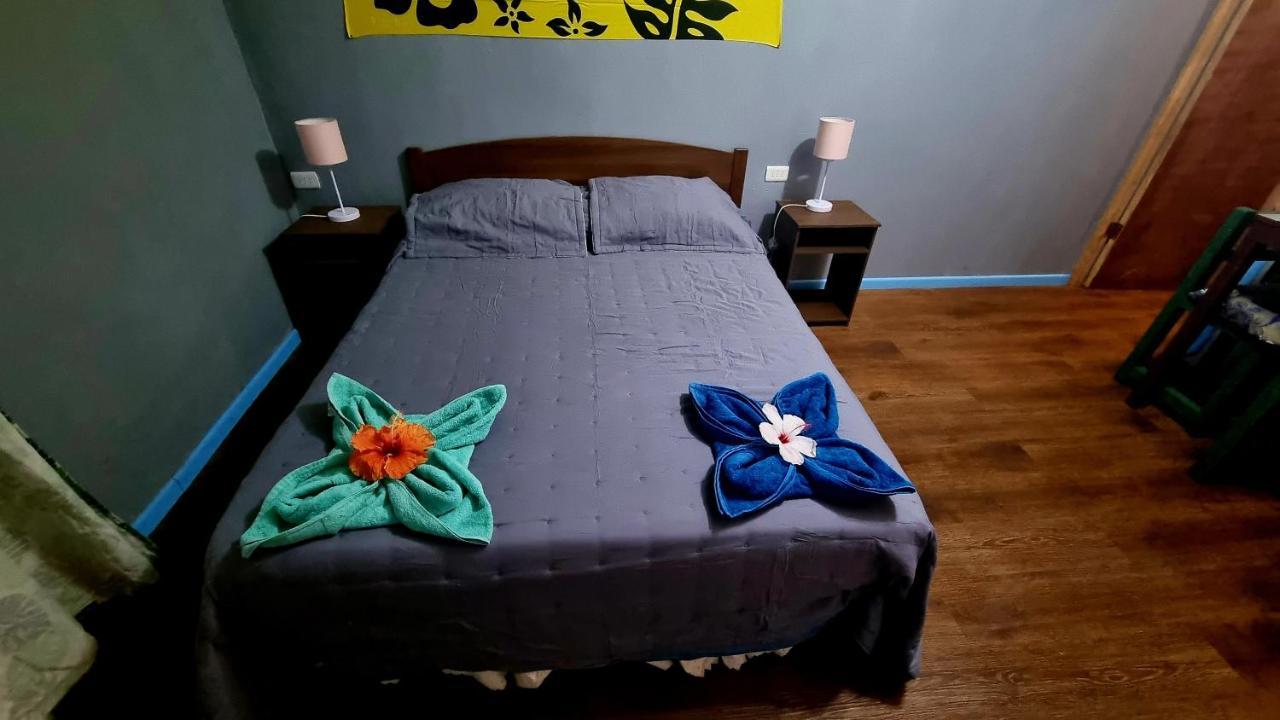 Hostal Henua Roa Hanga Roa Buitenkant foto